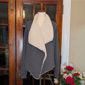 Abercrombie & Fitch Open front Sherpa Cardigan in size Medium/Large
